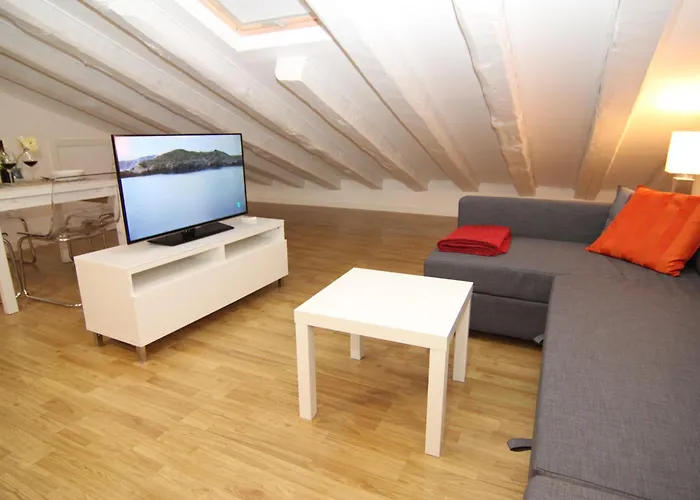 Apartamento Atico En Puerta Del Sol